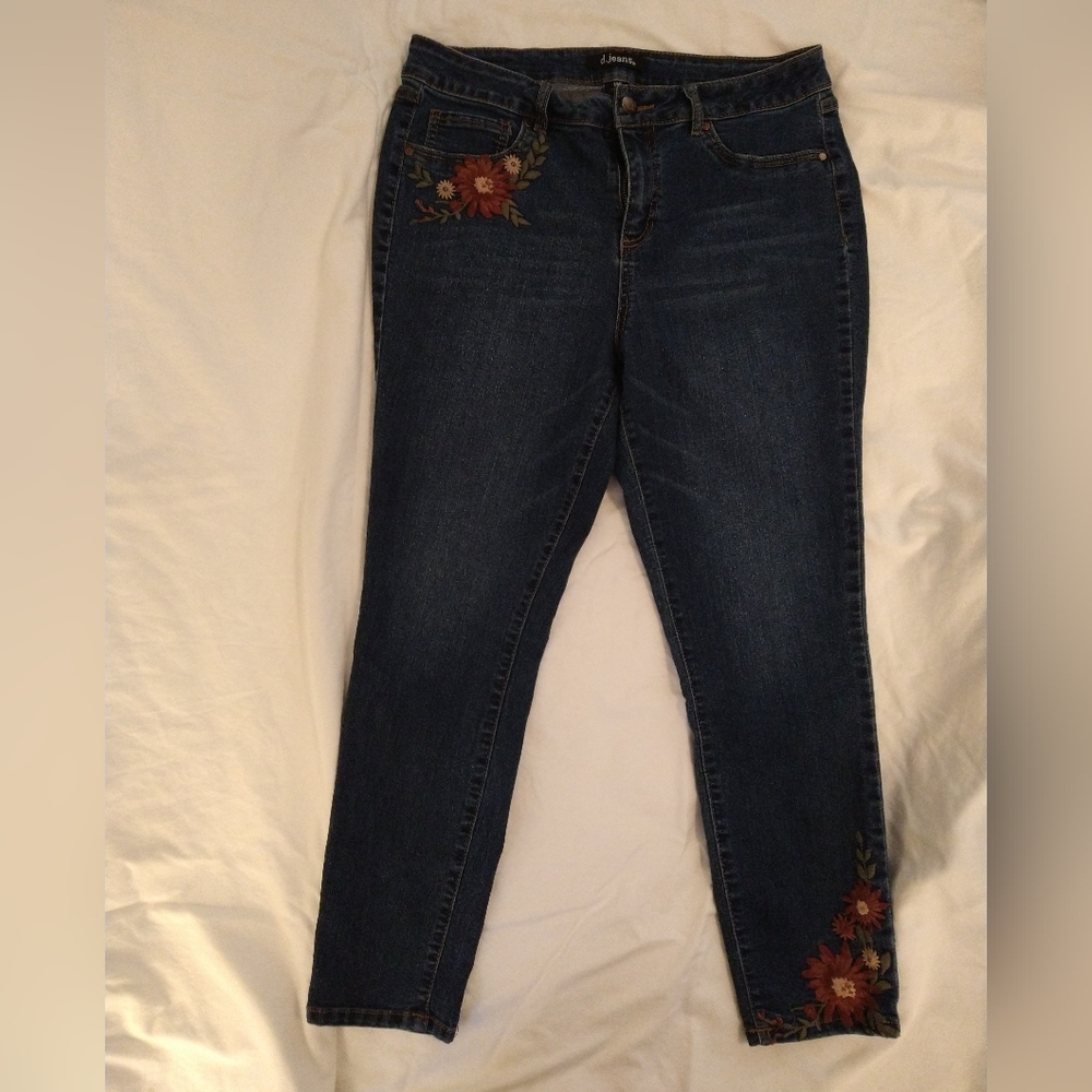 Dark Blue Women's Embroidered Slim Jeans